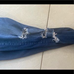 American eagle ripped jeans